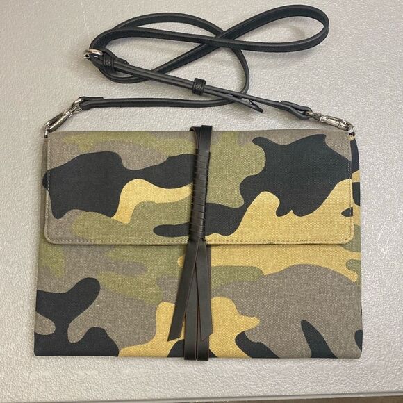Camo & Floral Bellamy Stella & Dot Clutch Pouch Travel Envelope Bag 12”x8.5” - Picture 1 of 9